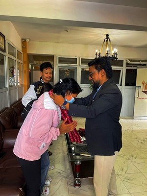 This image has an empty alt attribute; its file name is all-passout.jpg